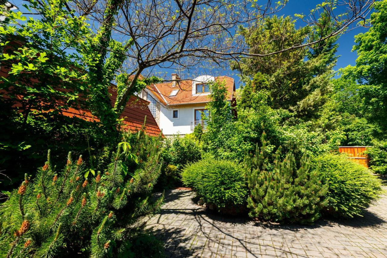 Villa Muzsa Deluxe Balatonfured Exterior photo